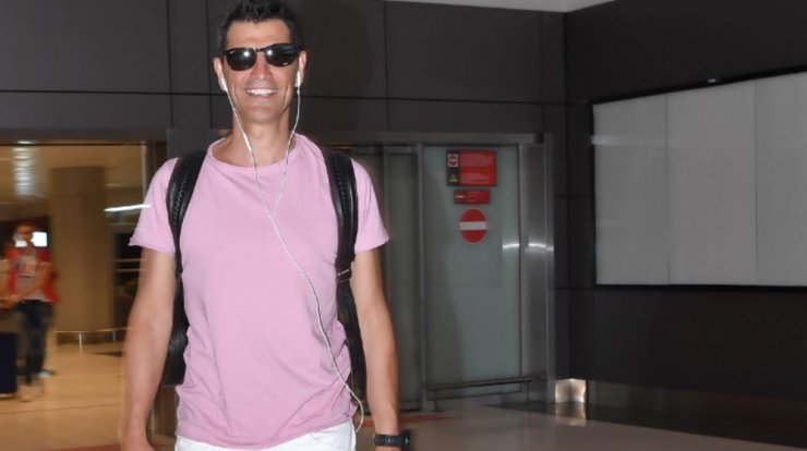 Σάκης Ρουβάς: Που τον πέτυχε ο φωτογραφικός φακός στην Κύπρο