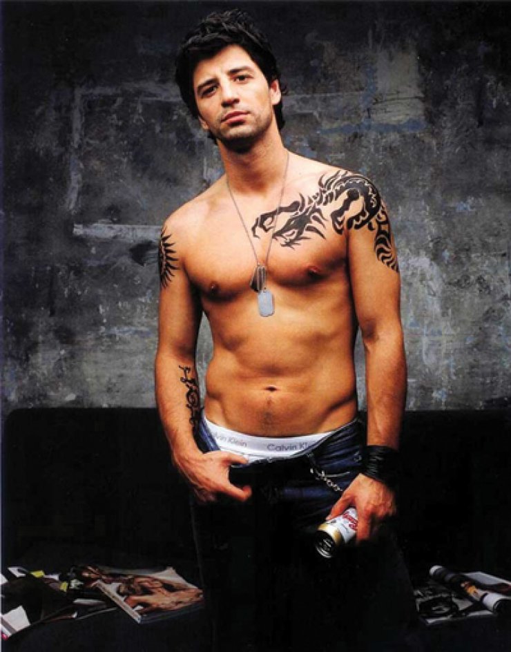 Σάκης Ρουβάς: Το Δεκέμβριο στην Κύπρο;