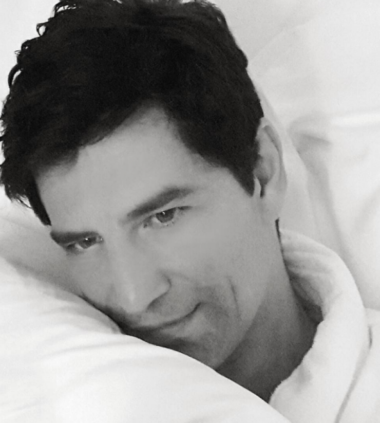 Ο Σάκης Ρουβάς πόσταρε την πιο τρυφερή φωτογραφία της Κάτιας Ζυγούλη αγκαλιά με τον μπέμπη τους!