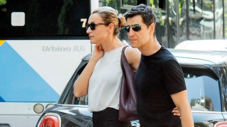 Σάκης Ρουβάς – Κάτια Ζυγούλη: Η βόλτα τους στο κέντρο της Αθήνα και τα τρυφερά στιγμιότυπά τους!