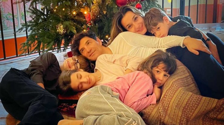 Σάκης Ρουβάς: Γενέθλια εν μέσω lockdown και η βόλτα με την οικογένειά του! [εικόνες]