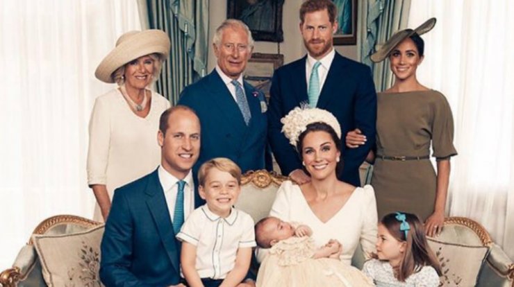 Ότι πιο ωραίο είδαμε σήμερα. Η οικογενειακή φωτογραφία του πρίγκιπα Κάρολου για τα γενέθλιά του