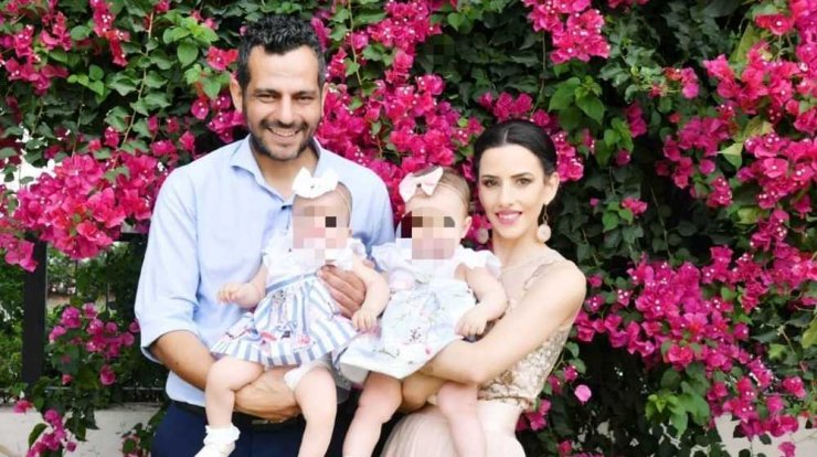 Ρούσσος – Τούρζα: Οι δίδυμες κόρες τους έχουν γενέθλια και είδαμε το πιο powerful στιγμιότυπο κατά τον θηλασμό!