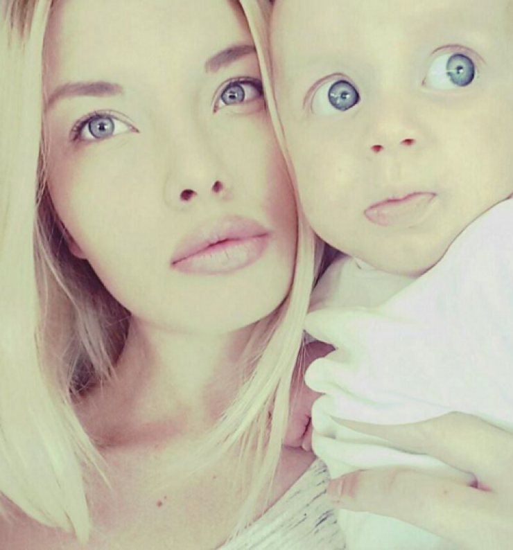 Ροζίτα Κεντάλα: Παιχνίδια με το γιο της!