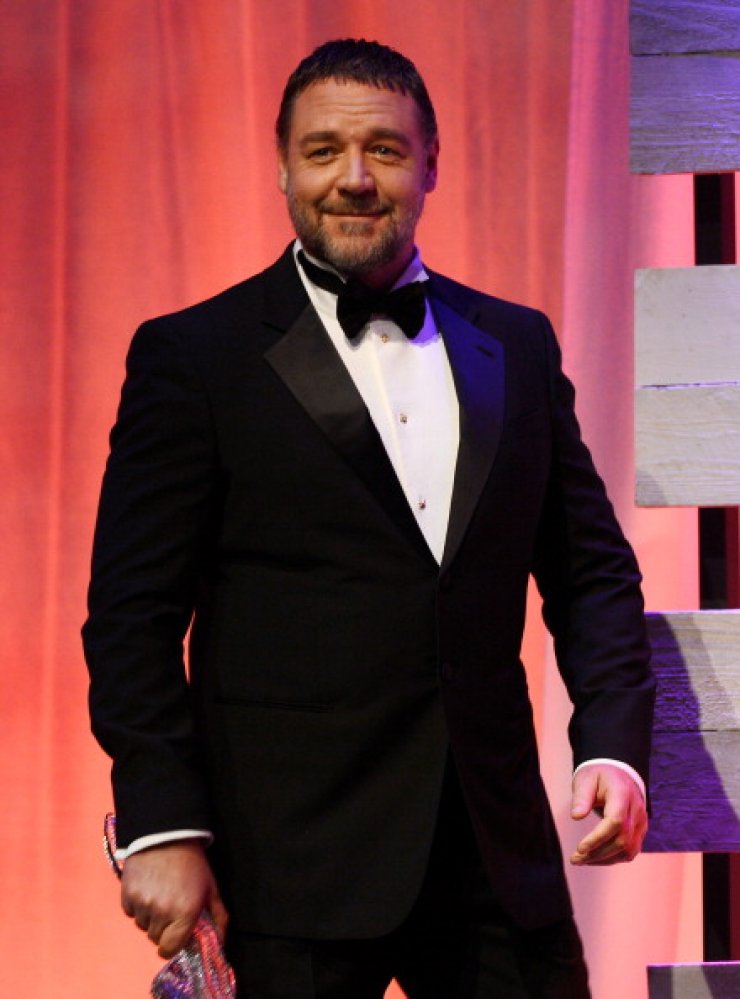  Russell Crowe: "Πώς έζησα 49 χρόνια σε αυτόν τον πλανήτη χωρίς να έχω επισκεφθεί τα ελληνικά νησιά;"