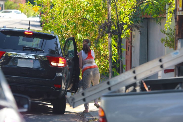 Ποιος άνθρωπος βρίσκεται στο πλευρό της Eva Mendes μετά τη γέννα; [εικόνες]