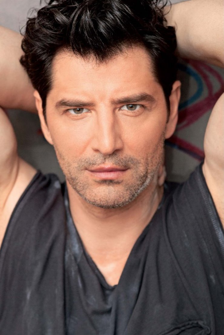 Σάκης Ρουβάς: Το ταξίδι στο Λος Άντζελες και η οικογένειά του