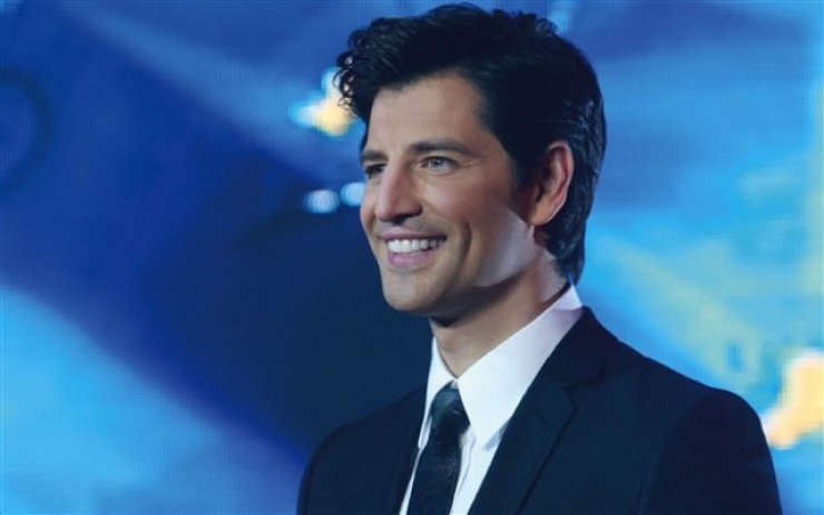 Το νέο look του Σάκη Ρουβά