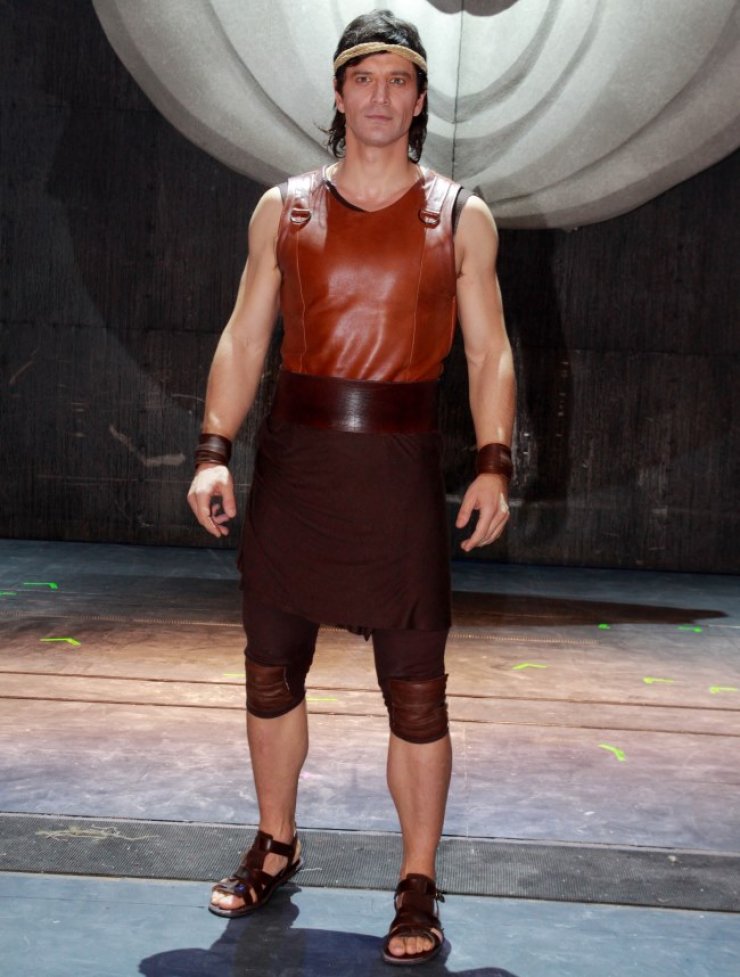 Γιατί ακυρώθηκαν οι παραστάσεις του Ρουβά;