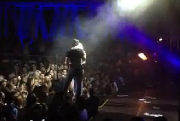 Σάκης Ρουβάς: Ποιά ήταν η Κύπρια τυχερή που τραγούδησε μαζί του "Το χρόνο σταματάω"