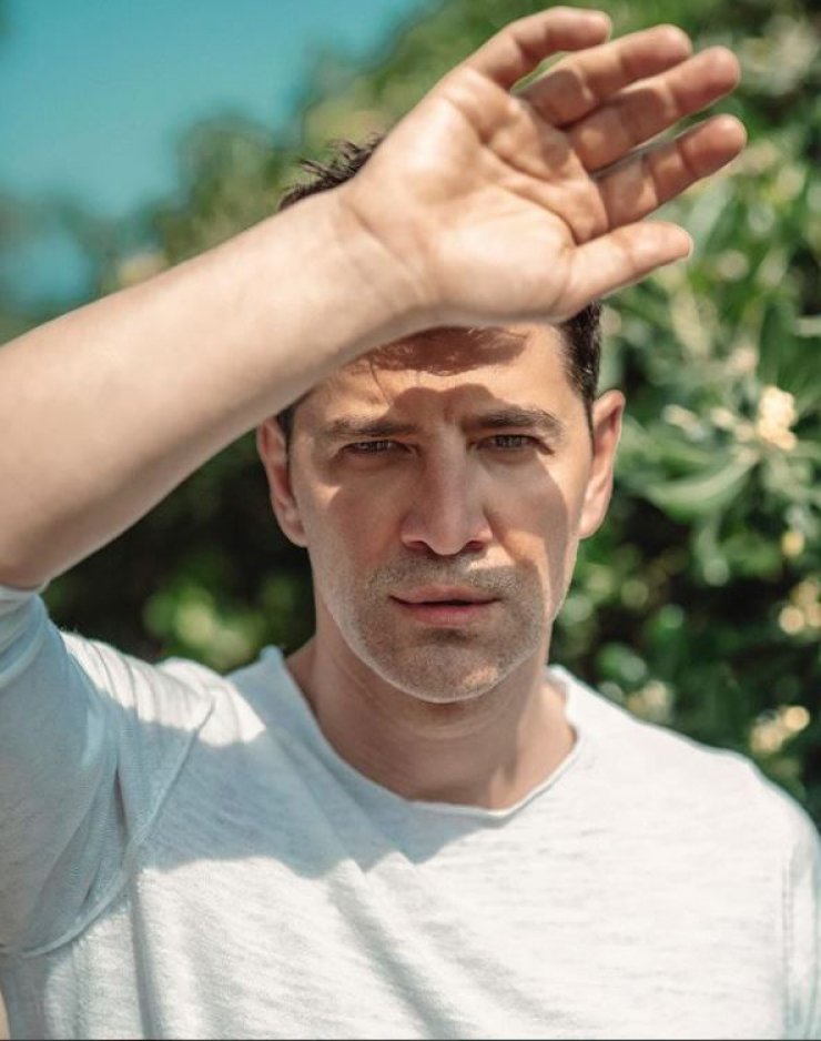 Σάκης Ρουβάς: Δείτε την πρώτη ανάρτηση του τραγουδιστή για την καταστροφική πυρκαγιά στην Ελλάδα