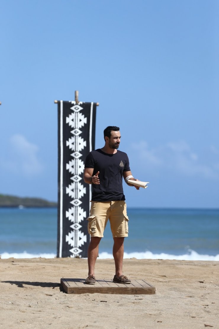 Απίστευτο! Τέσσερις οι υποψήφιοι σήμερα για αποχώρηση 