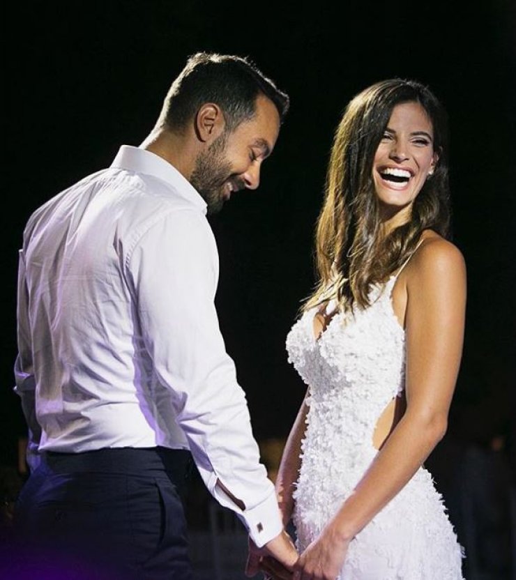 Ο Σάκης Τανιμανίδης μίλησε για πρώτη φορά για την εγκυμοσύνη της Χριστίνας Μπόμπα! [βίντεο]