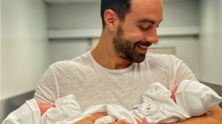 Σάκης Τανιμανίδης: Η κόρη του τον καθυστέρησε στη δουλειά - Δείτε για ποιο λόγο [εικόνα]