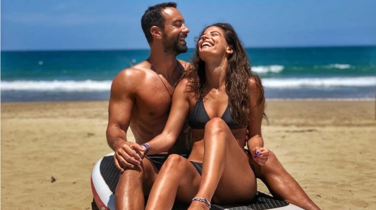 Σάκης Τανιμανίδης: Το απίστευτο σχόλιο που έκανε για το πως είναι το σώμα της Χριστίνας Μπόμπα μετά τη γέννα [εικόνα]