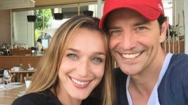 Η ερωτική εξομολόγηση του Σάκη Ρουβά στη σύζυγό του που συγκινεί [εικόνες]