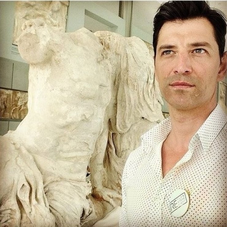 Το μήνυμα του Σάκη Ρουβά για την επιστροφή των Μαρμάρων του Παρθενώνα