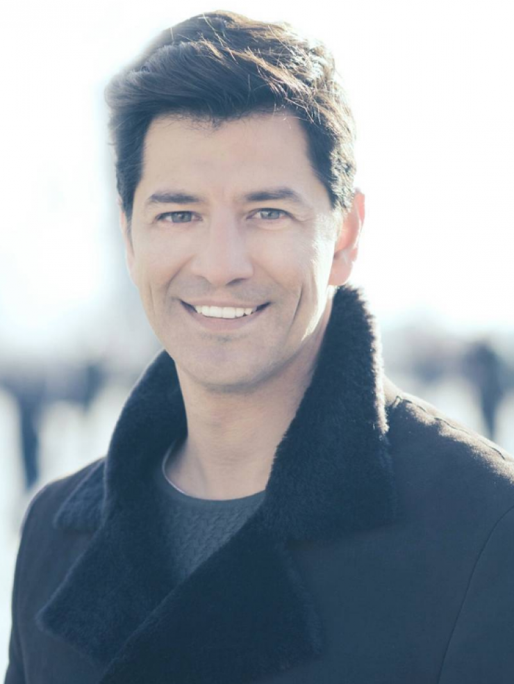 Αυτό κι αν είναι στροφή! Το νέο επαγγελματικό βήμα του Σάκη Ρουβά που δεν περιμέναμε!