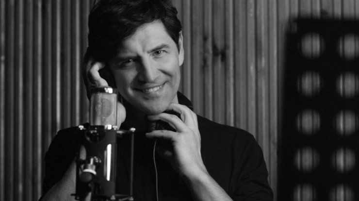 Ο Σάκης Ρουβάς σάς προσκαλεί στο πιο ερωτικό μουσικό "ραντεβού" της χρονιάς! 