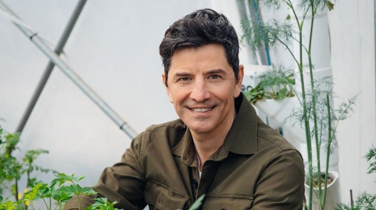 Σάκης Ρουβας: Η πρώτη ανάρτηση μετά την αποχώρηση του αδερφού του από το “Survivor”