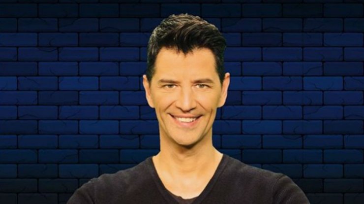 Σάκης Ρουβάς: Μάθετε τη μεγάλη έκπληξη που επιφυλάσσει στα Super Music Awards with Pringles!