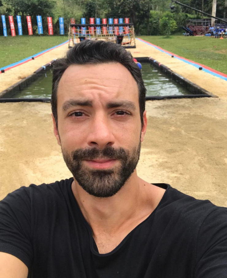 Η πρώτη φωτογραφία του Σάκη Τανιμανίδη στο instagram με όλους τους παίκτες του Survivor!
