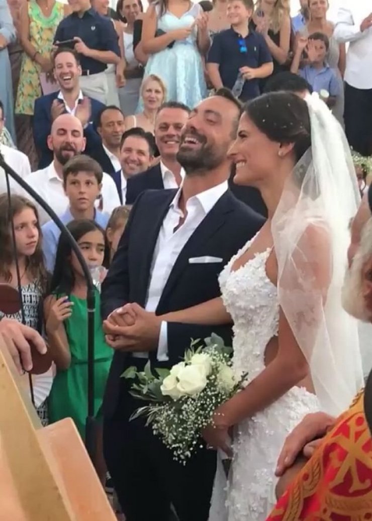 Ποιοι επώνυμοι Κύπριοι βρέθηκαν στο γάμο Τανιμανίδη – Μπόμπα;