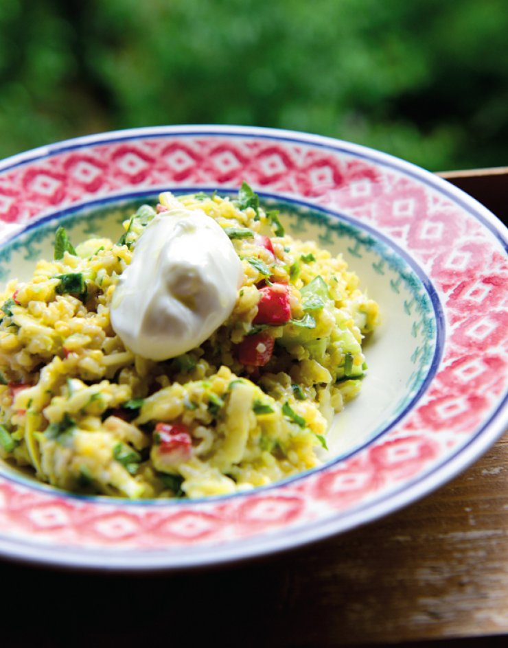 Σαλάτα με πλιγούρι, κολοκυθάκια και πιπεριές 