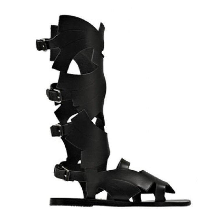 Tα Ancient Greek Sandals συνεργάζονται με την Carven