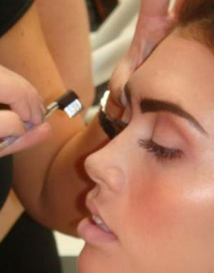 Μυστικό ομορφιάς: Το σαπούνι μπορεί να σου προσφέρει άψογα φρύδια