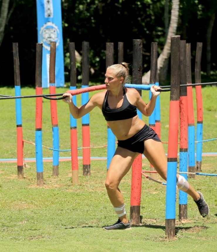 Survivor: Η συγκινητική αποχώρηση της Σάρας Εσκενάζυ