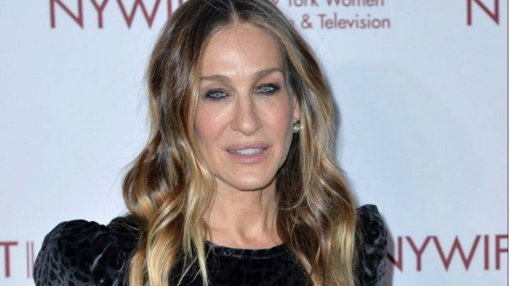 Sarah Jessica Parker: Φόρεσε το animal print στην πιο γιορτινή εκδοχή του  