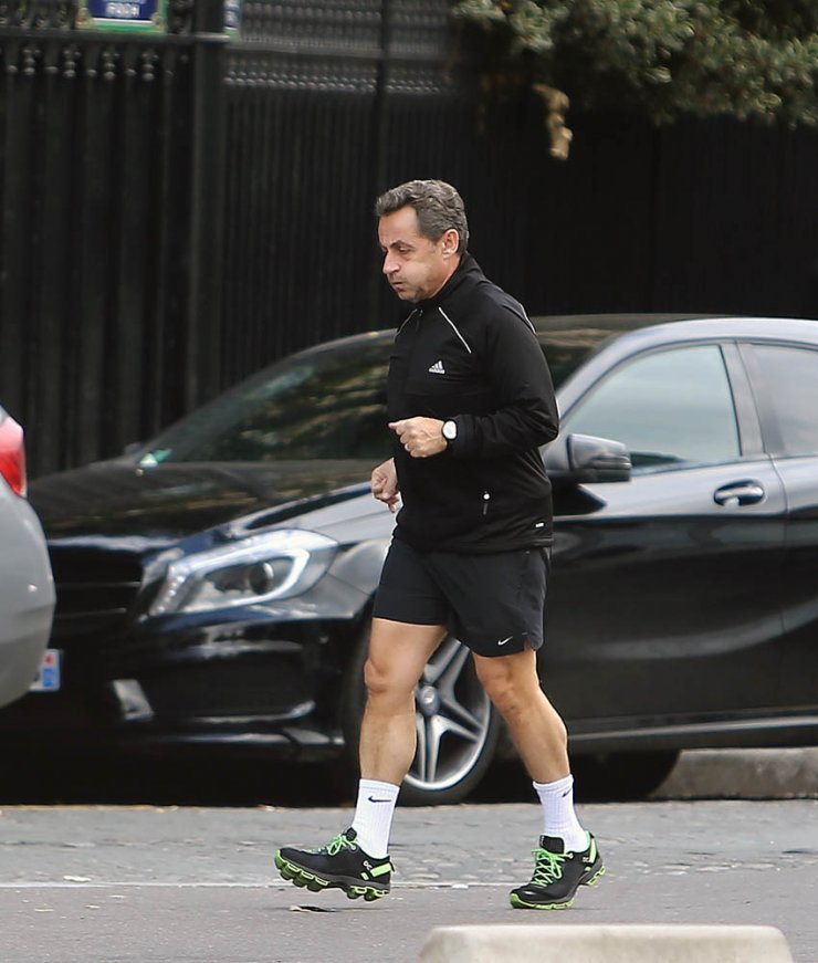 Δείτε τον Nicolas Sarcozy να κάνει jogging!