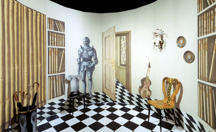 Tα Fornasetti κολλούν... στον τοίχο