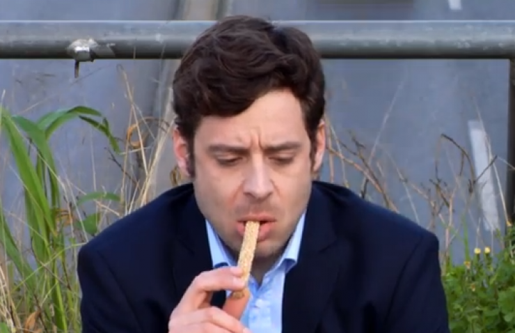 Άνδρας με περίοδο! Το νέο hot βίντεο