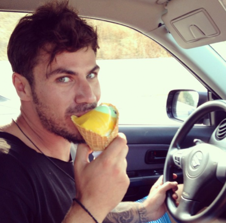 Τι μαγείρεψε ο Άκης Πετρετζίκης;