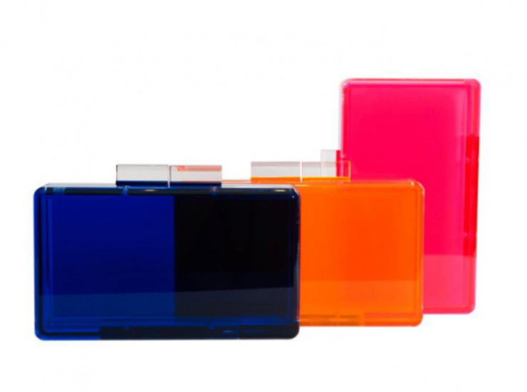 Clutches με ελληνική υπογραφή