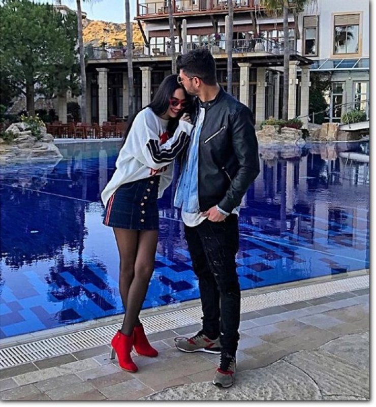 Έλενα Θεοδώρου: Δεν φαντάζεστε πως έχει αποθηκευμένο στο κινητό τον σύντροφό της!