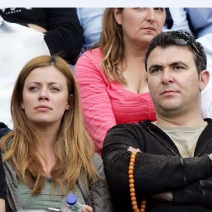 Το μυστικό ραντεβού Ζέτας - Ρέμου!