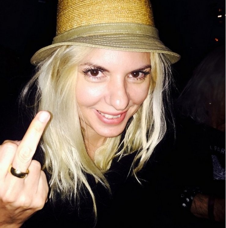 Aννίτα Πάνια: Σε ποια Κύπρια έκανε αυτή την άσεμνη χειρονομία;