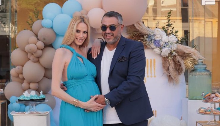 Στέλλα Δημητρίου: Μόλις έγινε μαμά και έφερε στον κόσμο τα δίδυμα αγοράκια της