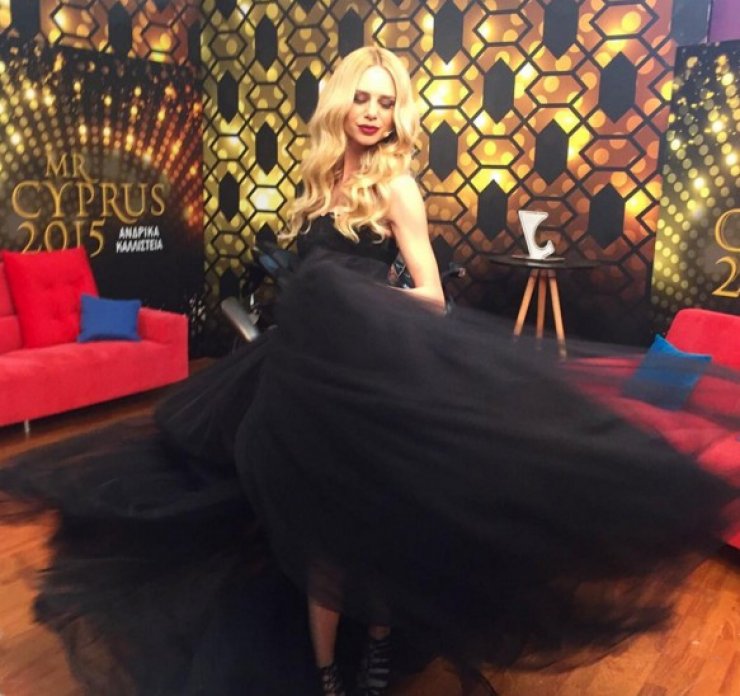 Δείτε πως θα εμφανιστεί η Έβελυν Καζαντζόγλου στον τελικό του Mr Cyprus 2015