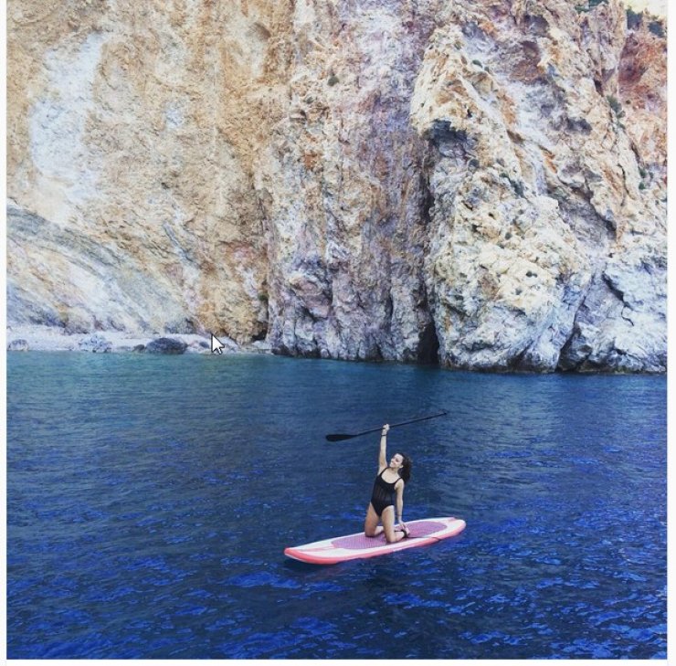 Ποια Κυπρια ηθοποιός κάνει sup στα ελληνικά νησιά