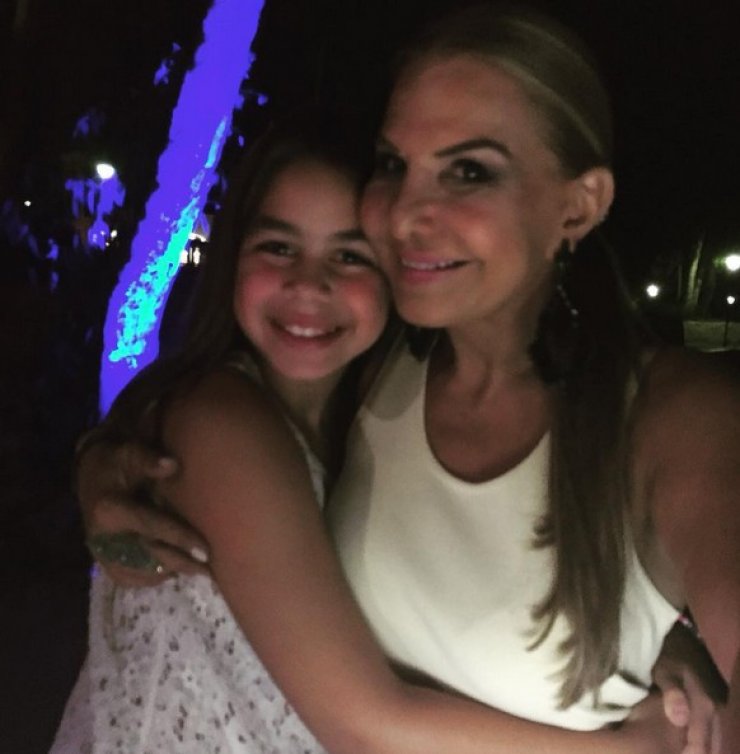  Κάτια Θεοδότου: Έτσι γιόρτασε τα γενέθλια της, η εκπληξη από την κόρη της