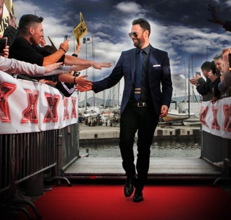 Το έντονο φλερτ του Γιώργου Παπαδόπουλου σε διαγωνιζόμενη του "X-Factor"