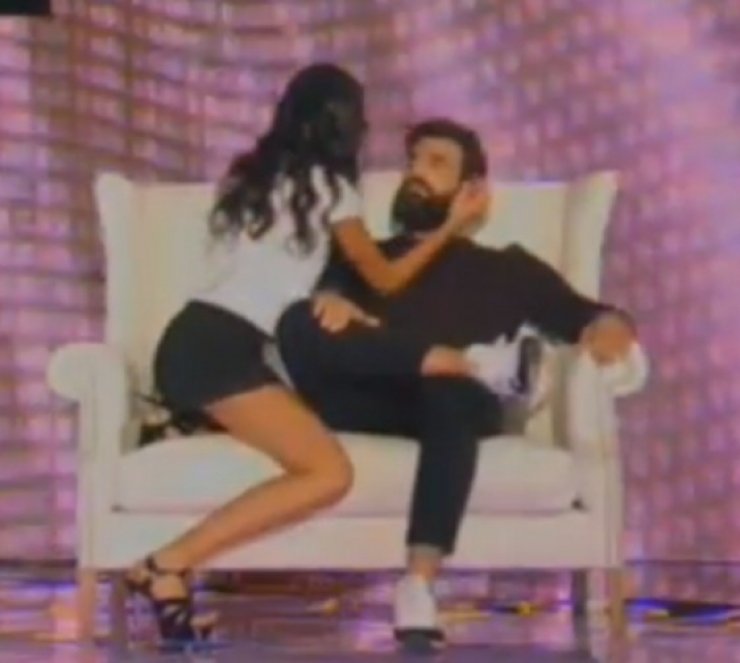 Δεν άντεξε ο Αλεξάνδρου και όρμησε διαγωνιζόμενη [βίντεο]