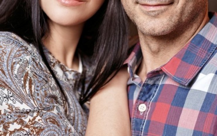 Baby boom! To πασίγνωστο ζευγάρι της ελληνικής showbiz περιμένει το τέταρτο παιδί του! 