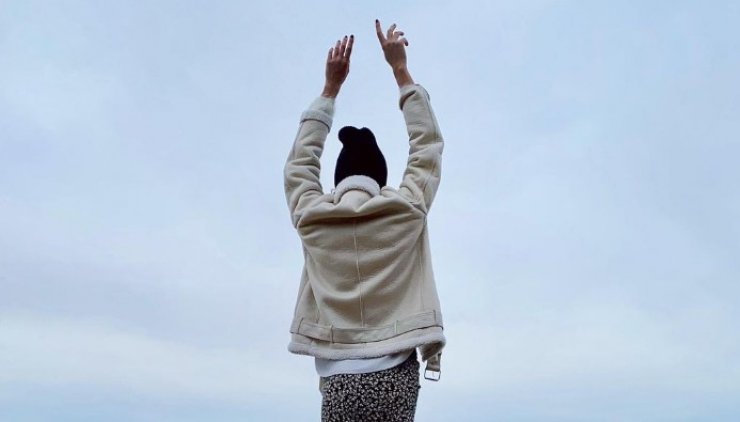 Eπώνυμη Κύπρια κράτησε κρυφή την εγκυμοσύνη της και μας δείχνει πρώτη φορά τον 16 μηνών γιο της