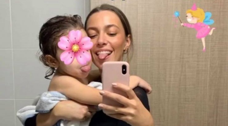 Eβελίνα Σκίτσκο: Πόσταρε την αγαπημένη της φωτογραφία με την κόρη της Αριάνα