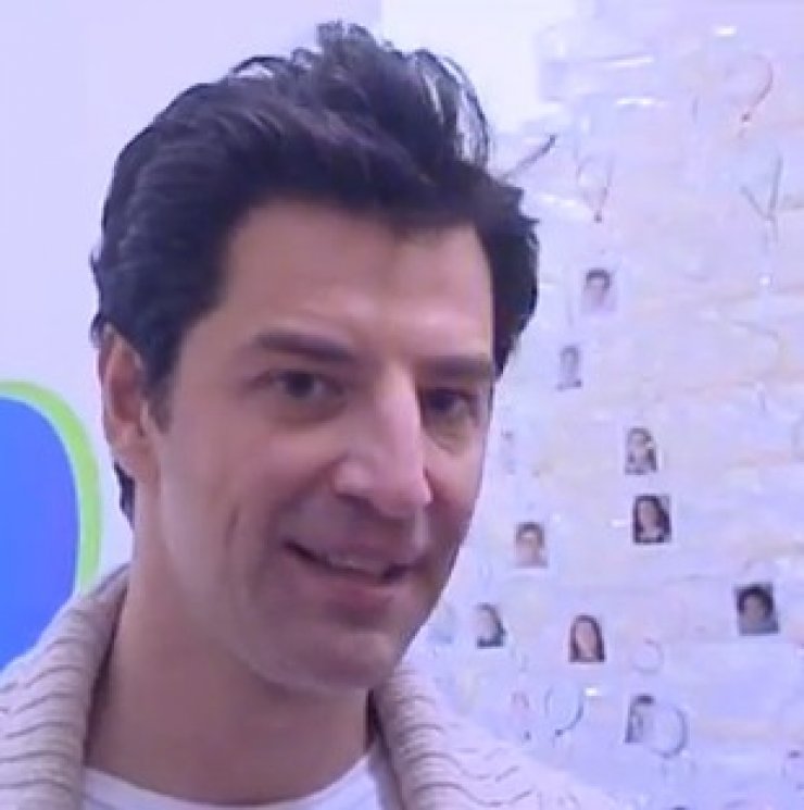 Σάκης Ρουβάς: Τι θέλει να του φέρει ο Άγιος Βασίλης; [video]